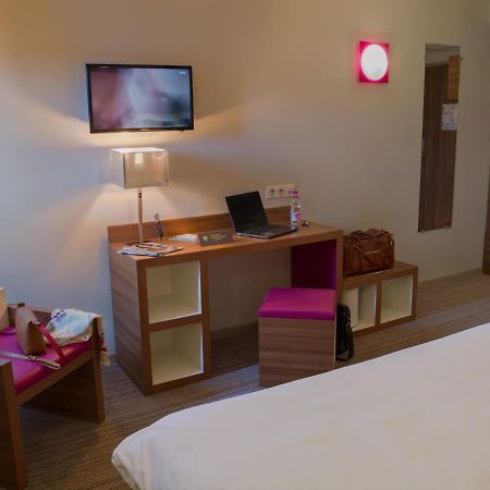 ไอบิส สไตล์ กาสทร์ Hotel กัสทร์ ภายนอก รูปภาพ